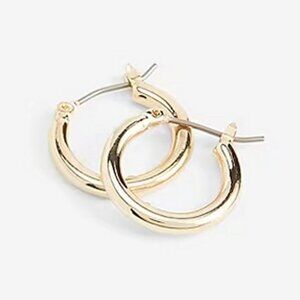 EXPRESS Medium Hoop Earrings Gold Tone 5/8-inch Clasp Pierced Shiny Shine Small